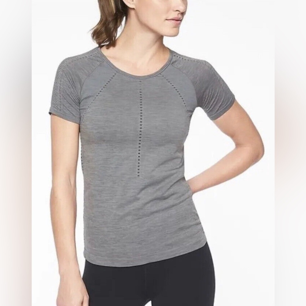 Athleta Foothill Heather Gray Seamless Tee Women’s Size Medium